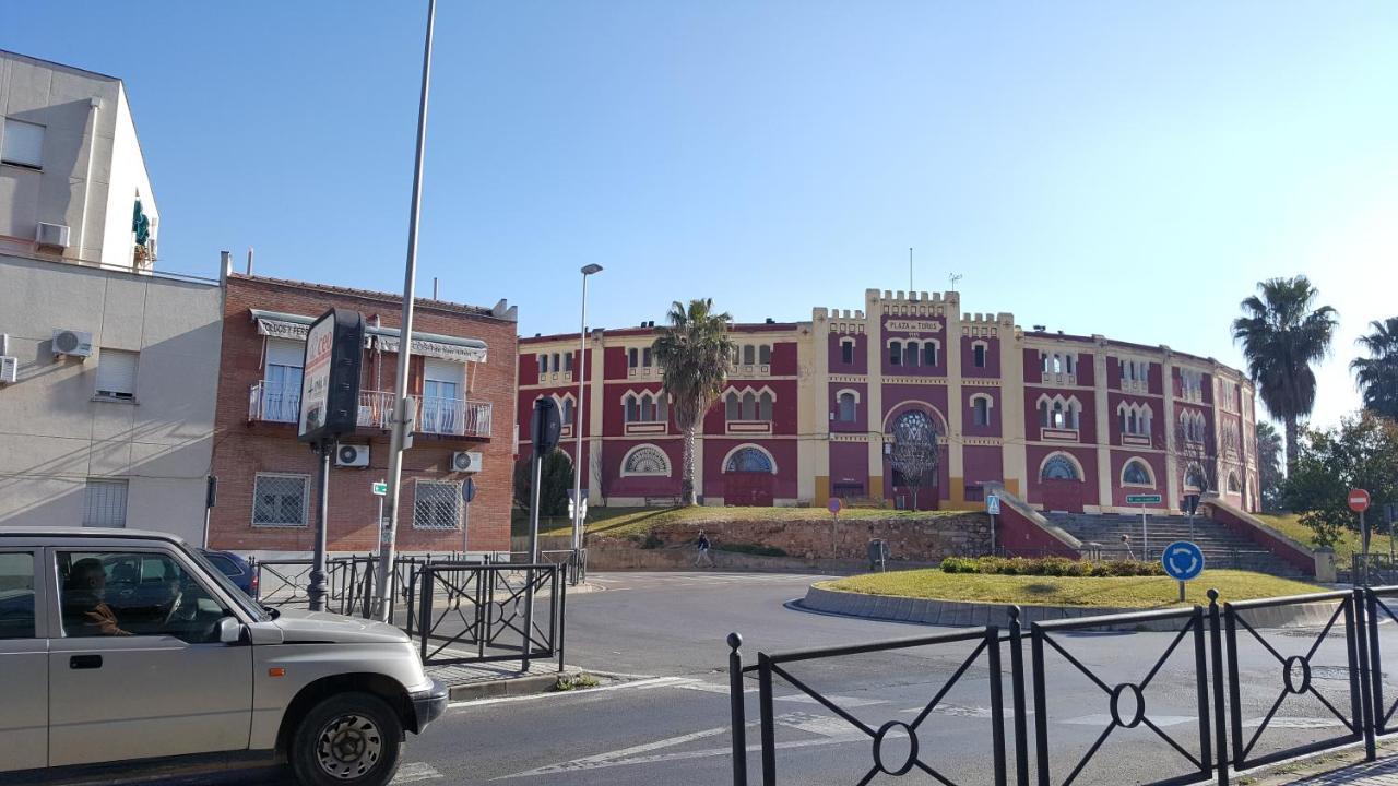 מרידה Apartamentos Coso De San Albin מראה חיצוני תמונה