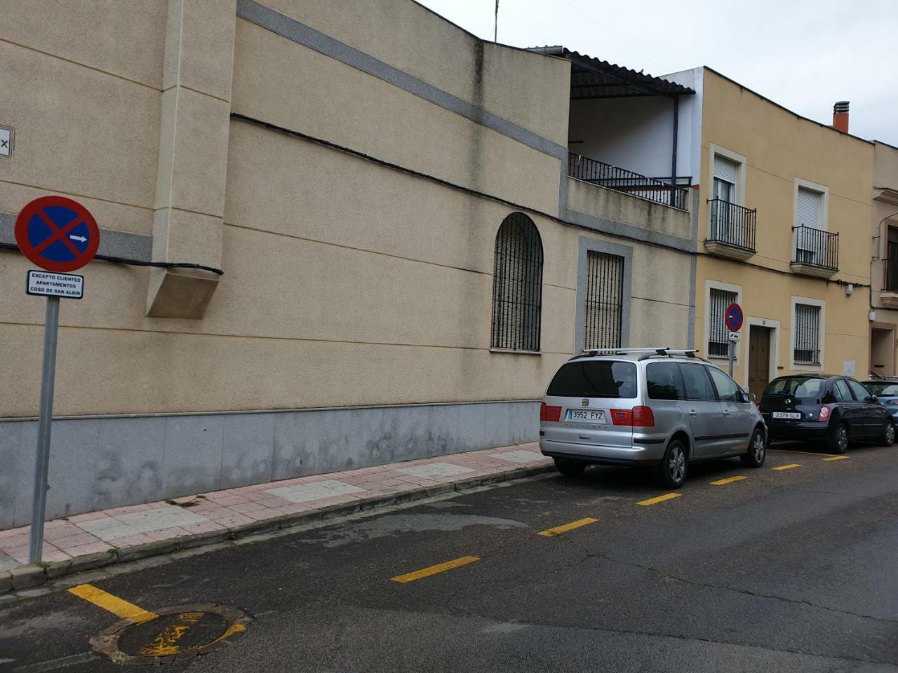 מרידה Apartamentos Coso De San Albin מראה חיצוני תמונה