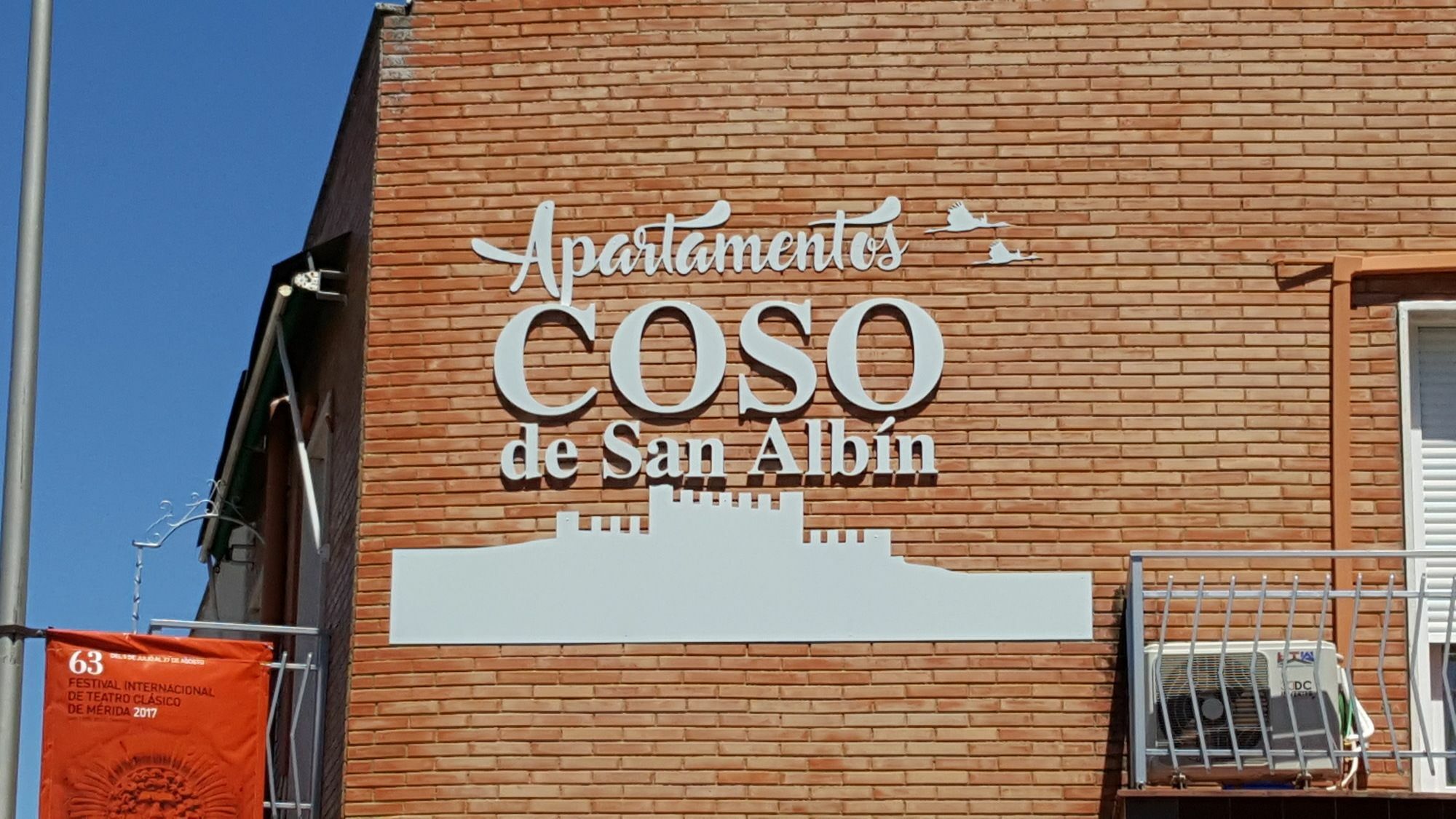מרידה Apartamentos Coso De San Albin מראה חיצוני תמונה