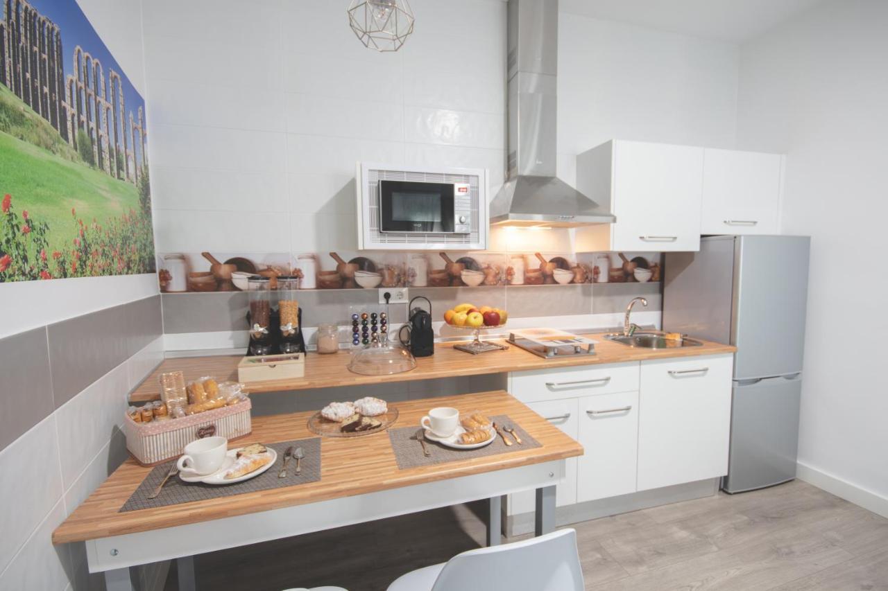 מרידה Apartamentos Coso De San Albin מראה חיצוני תמונה