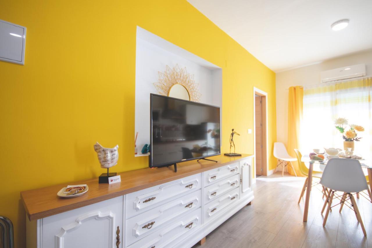 מרידה Apartamentos Coso De San Albin מראה חיצוני תמונה