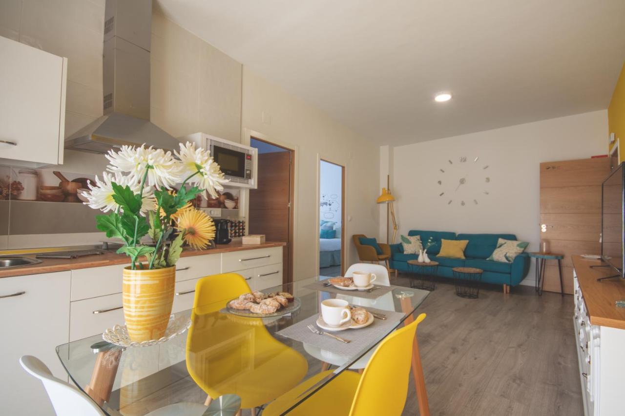 מרידה Apartamentos Coso De San Albin מראה חיצוני תמונה