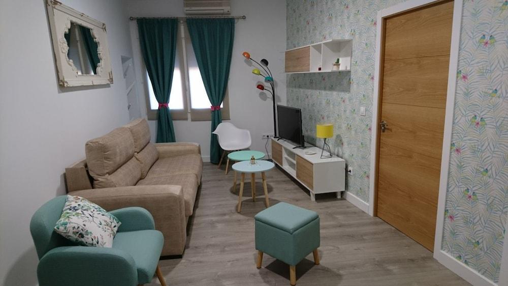 מרידה Apartamentos Coso De San Albin מראה חיצוני תמונה