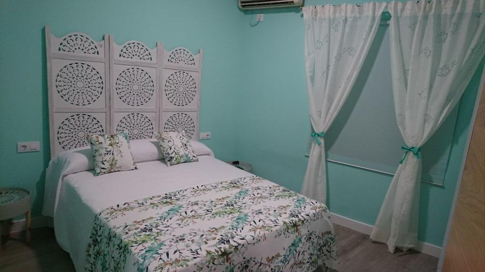מרידה Apartamentos Coso De San Albin מראה חיצוני תמונה