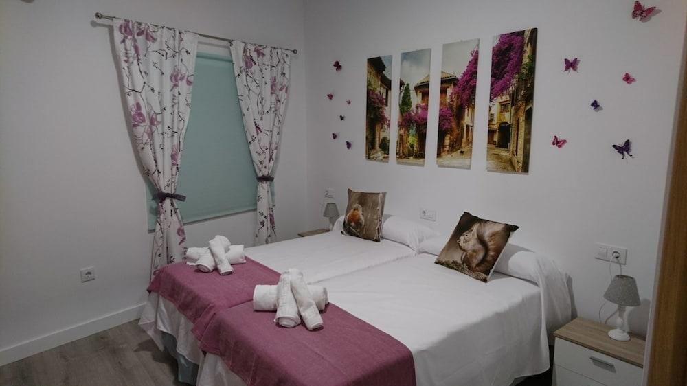 מרידה Apartamentos Coso De San Albin מראה חיצוני תמונה